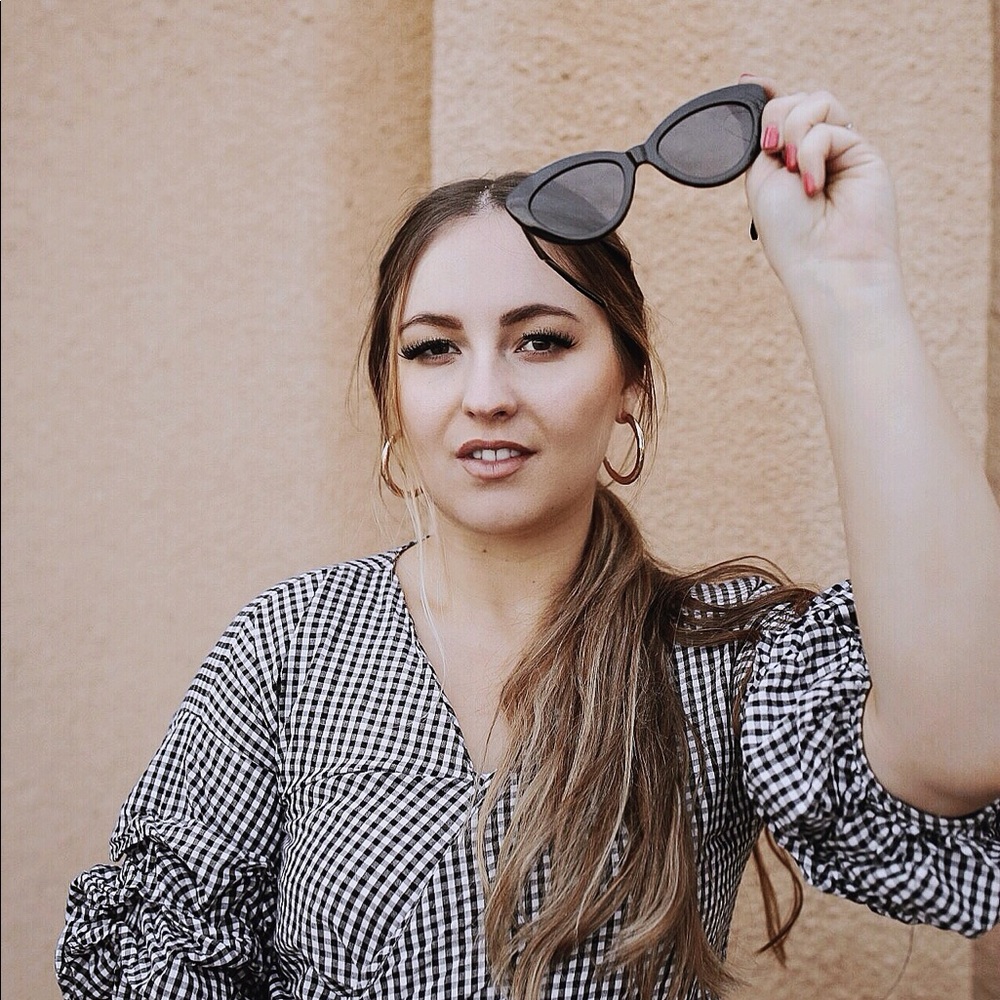 Meet your Posher, Anica